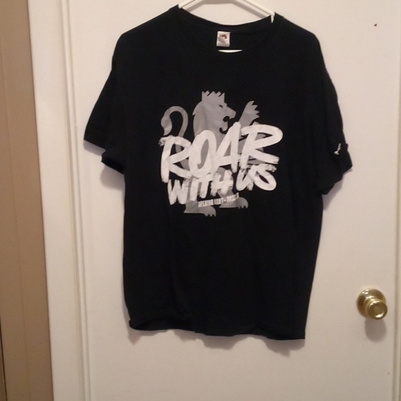 Fruit of the Loom Tops - Unisex "Roar With Us, Opening Night * 2022-2023" Short Sleeve Shirt - Size Large